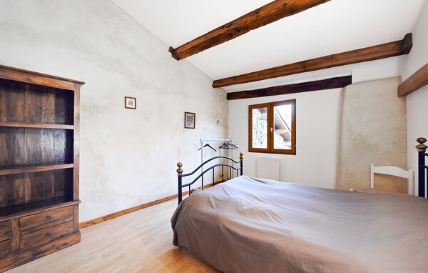 Holiday Home - Bussière-Badil , France - FAD499 603