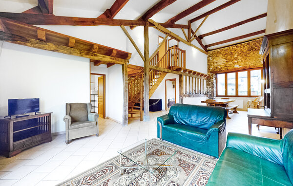 Holiday Home - Bussière-Badil , France - FAD499 301