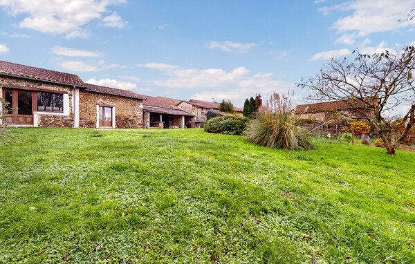 Holiday Home - Bussière-Badil , France - FAD499 81