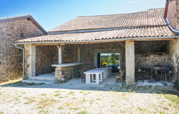Holiday Home - Bussière-Badil , France - FAD499 107