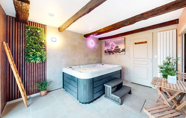 Holiday Home - La Douze , France - FAD502 702