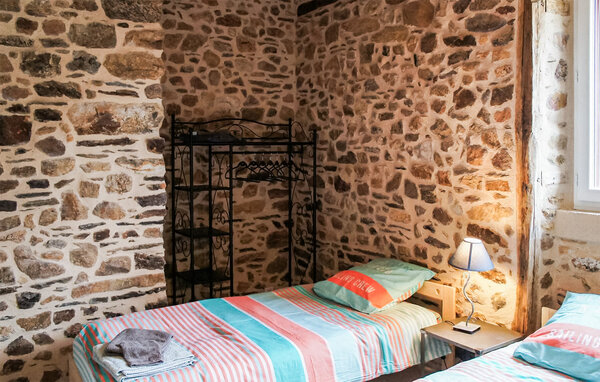 Semesterhus - Saint-Priest-les-Fougères , Frankrike - FAD561 602