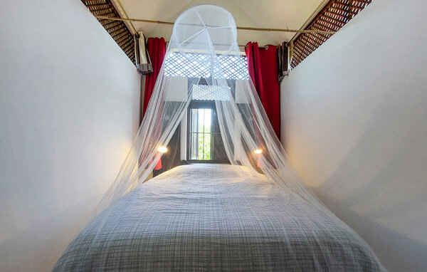 Holiday Home - Saint-Sulpice-de-Roumagnac , France - FAD564 603
