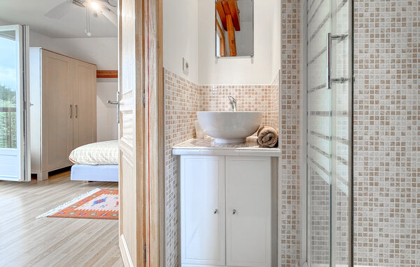 Holiday Home - Saint-Mesmin , France - FAD580 702