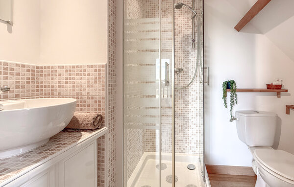 Holiday Home - Saint-Mesmin , France - FAD580 703