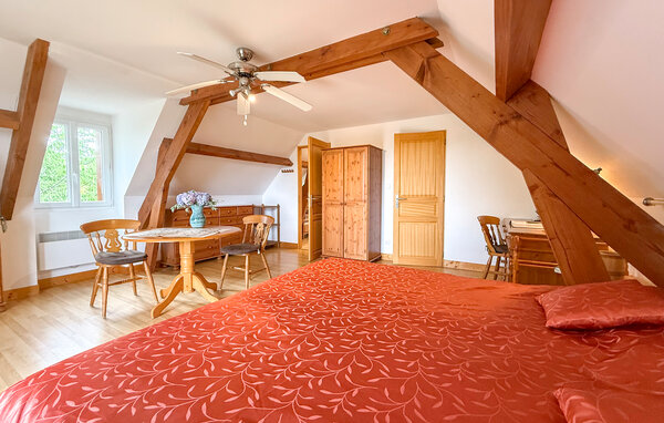 Holiday Home - Saint-Mesmin , France - FAD580 603