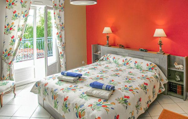 Location de vacances - Savignac les Eglises , France - FAD745 602