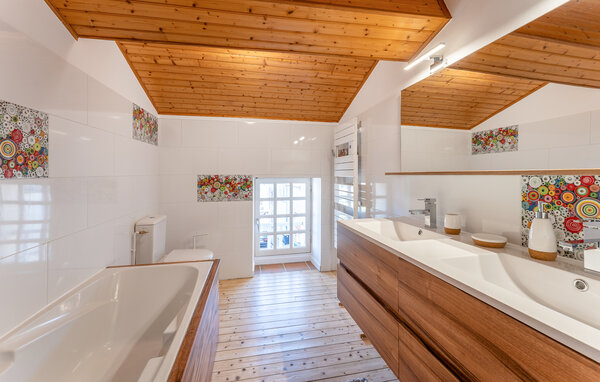 Holiday Home - Rauzan , France - FAG259 703