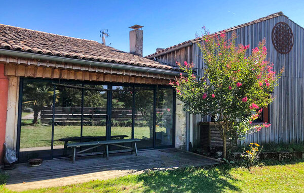 Location de vacances - Mombrier , France - FAG266 104