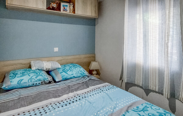 Location de vacances - Saint-Julien-en-Born , France - FAL147 602