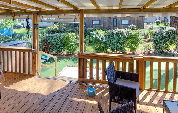 Location de vacances - Saint-Julien-en-Born , France - FAL147 101