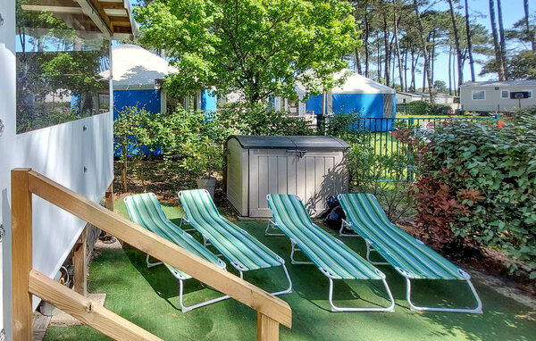 Location de vacances - Saint-Julien-en-Born , France - FAL147 102