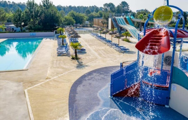 Location de vacances - Saint-Julien-en Born , France - FAL158 901