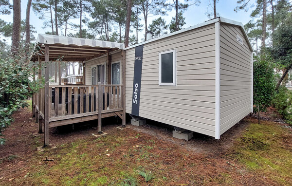 Location de vacances - Saint-Julien-en Born , France - FAL158 81