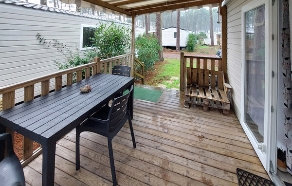 Location de vacances - Saint-Julien-en Born , France - FAL158 101