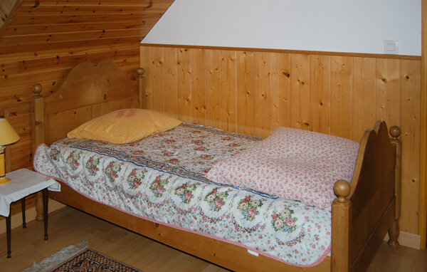 Holiday Home - Louvie-Juzon , France - FAP123 603