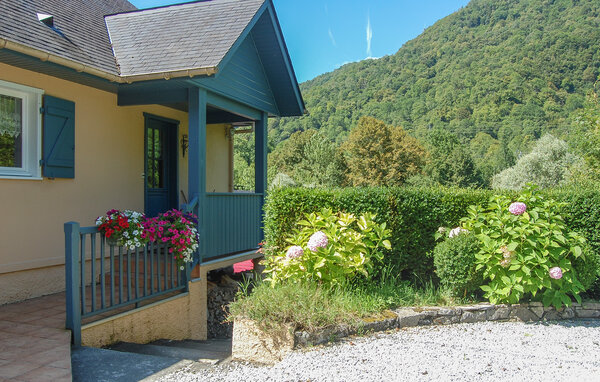 Holiday Home - Louvie-Juzon , France - FAP123 81
