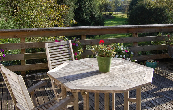 Holiday Home - Louvie-Juzon , France - FAP123 101