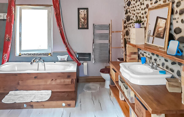 Holiday Home - Charritte-de-Bas , France - FAP130 701