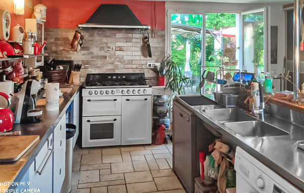 Holiday Home - Charritte-de-Bas , France - FAP130 6