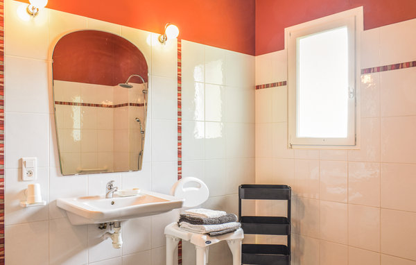 Semesterhus - Bourgougnague , Frankrike - FAT704 701