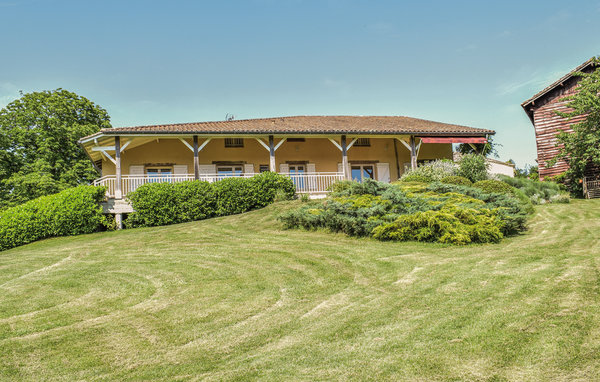 Semesterhus - Bourgougnague , Frankrike - FAT704 81