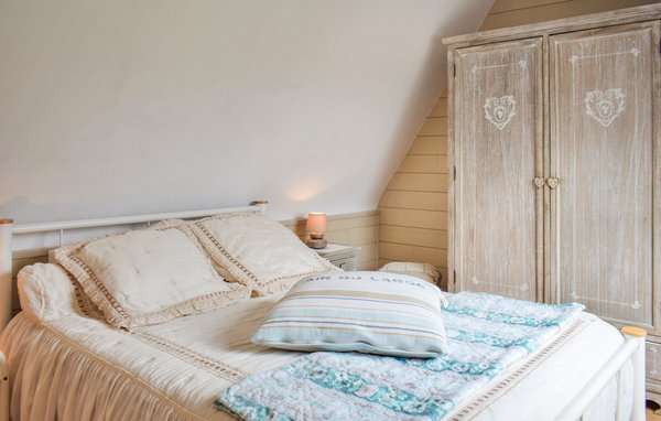 Location de vacances - Trélévern , France - FBC231 603