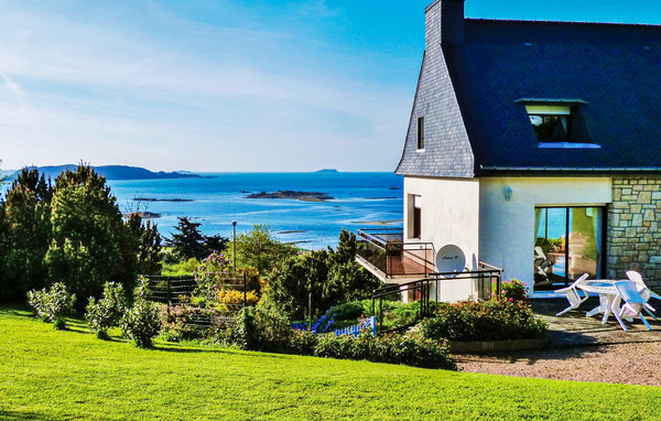 Location de vacances - Trélévern , France - FBC231 81