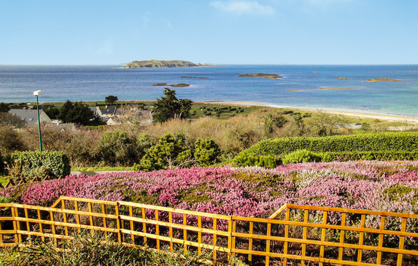 Location de vacances - Trélévern , France - FBC231 103