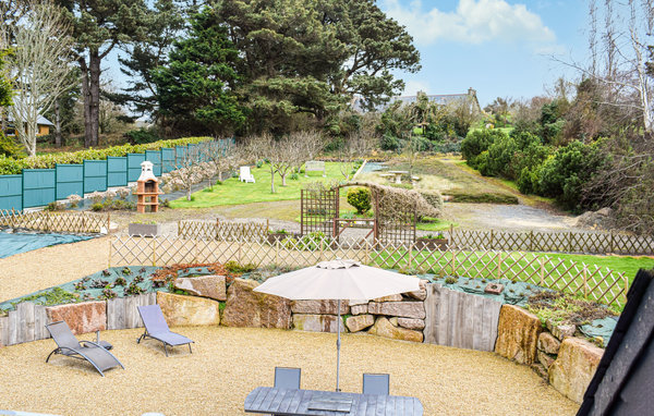 Location de vacances - Trélévern , France - FBC231 104