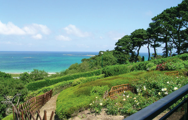 Location de vacances - Trélévern , France - FBC231 201
