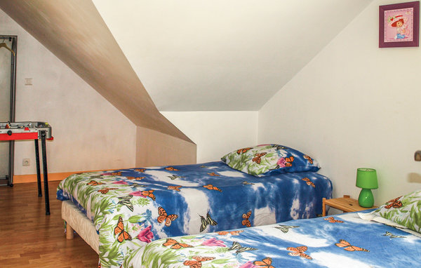 Location de vacances - St. Martin des Pres , France - FBC703 601