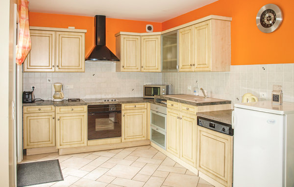 Location de vacances - St. Martin des Pres , France - FBC703 5