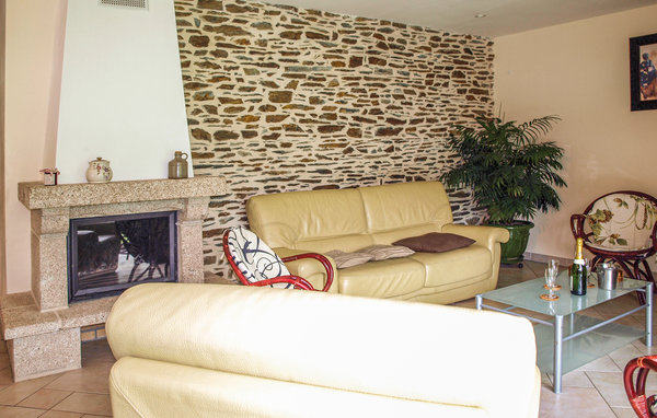 Location de vacances - St. Martin des Pres , France - FBC703 301
