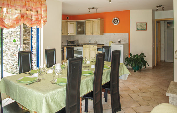 Location de vacances - St. Martin des Pres , France - FBC703 302