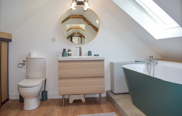 Location de vacances - Le Vieux Bourg , France - FBC805 701