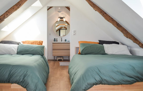 Location de vacances - Le Vieux Bourg , France - FBC805 601