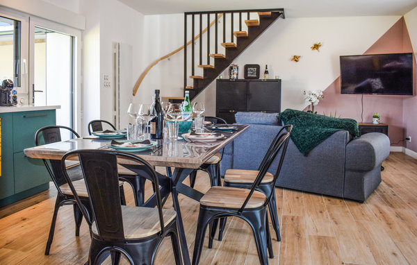 Location de vacances - Le Vieux Bourg , France - FBC805 3