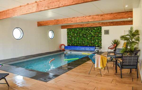 Location de vacances - Le Vieux Bourg , France - FBC805 11