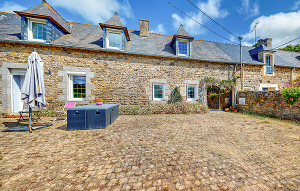 Location de vacances - Châtelaudren-Plouagat , France - FBC833 1