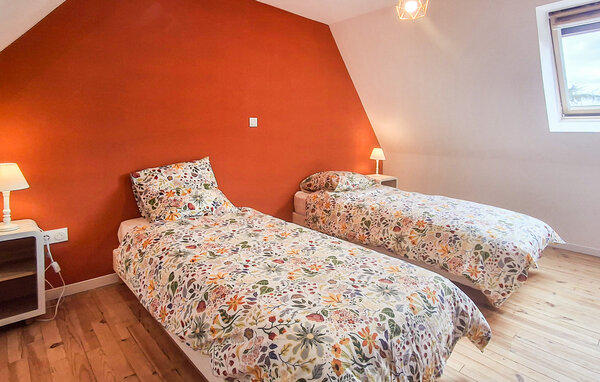 Semesterhus - Rospez , Frankrike - FBC865 603