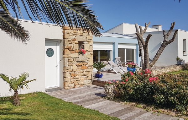 Holiday Home - Plouarzel , France - FBF021 101