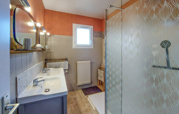 Apartment - Concarneau , France - FBF068 701