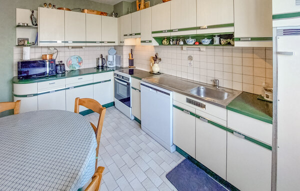 Apartment - Concarneau , France - FBF068 401
