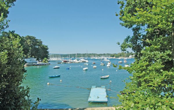 Holiday Home - Gouesnac'h , France - FBF561 901