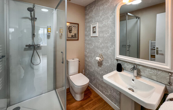 Apartamento - Saint-Renan , Francia - FBF756 701