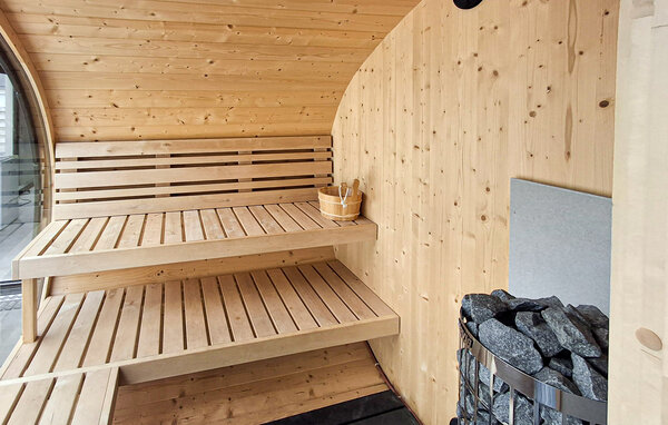 Holiday Home - Landivisiau , France - FBF785 803