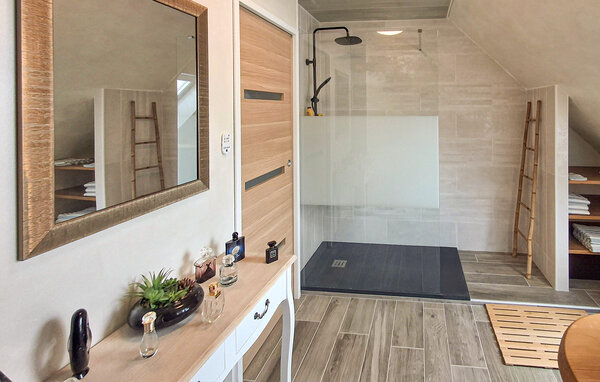 Holiday Home - Landivisiau , France - FBF785 702
