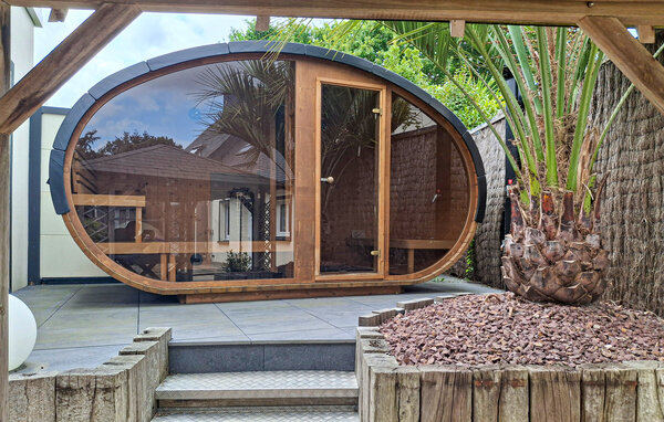 Holiday Home - Landivisiau , France - FBF785 104