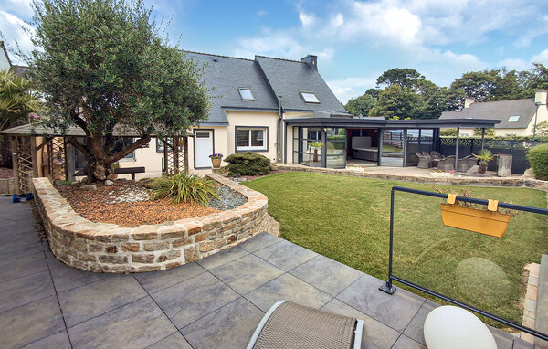 Holiday Home - Landivisiau , France - FBF785 105